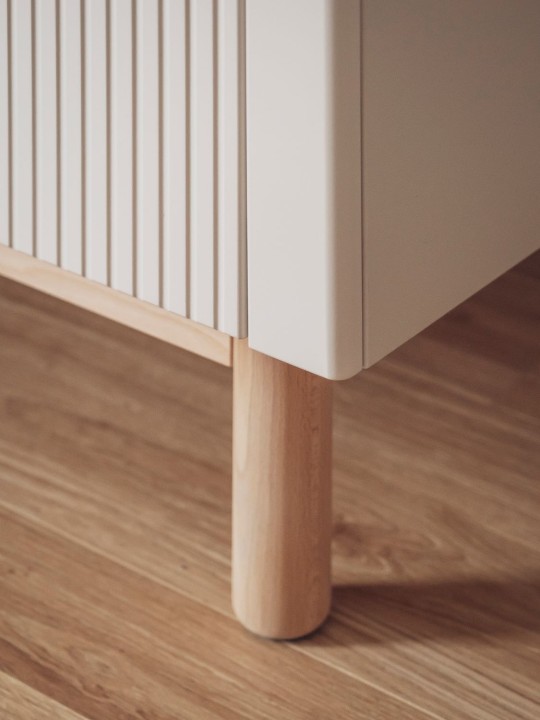 bukowe nóżki komody Miloo