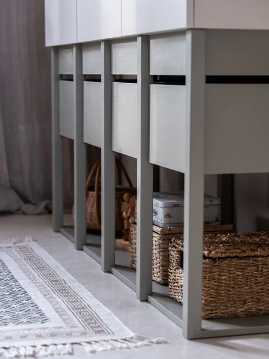 Komoda Tweens eukaliptus - detal