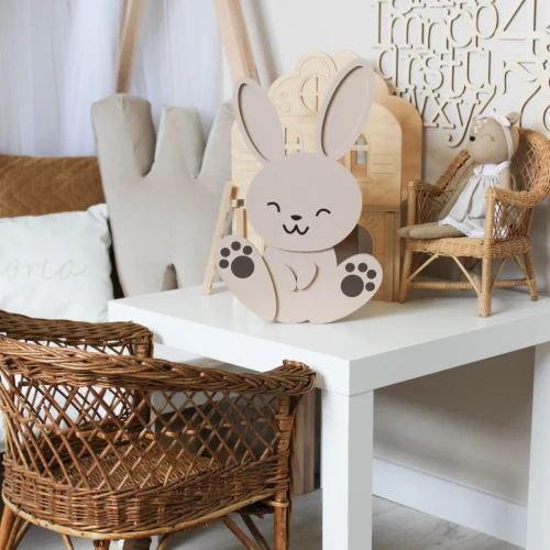 drewniana lampka LED króliczek do pokoju dziecka
