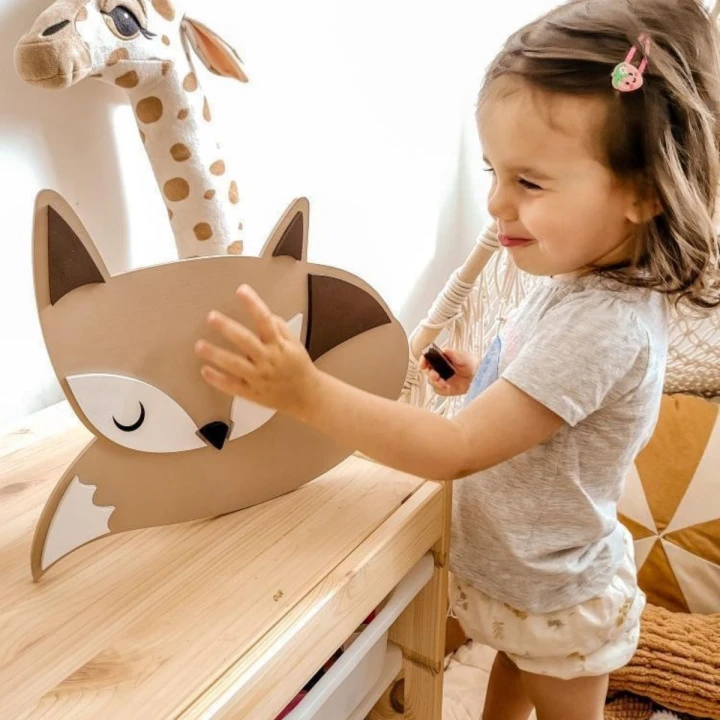 lampka nocna dziecięca w kształcie lisa z drewna