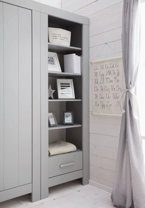 Regał Calmo szary z półkami i szufladą do pokoju dziecka