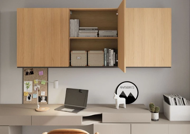 Nowoczesna szafka wisząca WOOW jasny dąb – mebel do przechowywania nad biurkiem