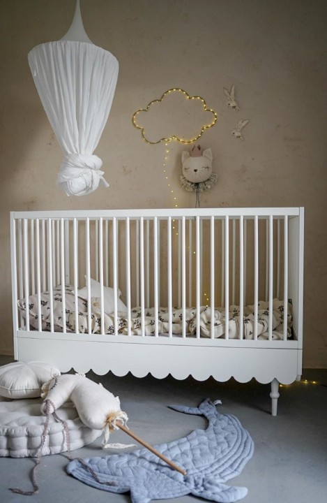 łóżeczko dziecięce 140x70 Babushka w pokoju dziewczynki