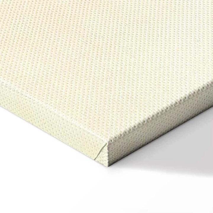 Obraz - Jasna noc - księżyc w towarzystwie wielu gwiazd na jasnym tle