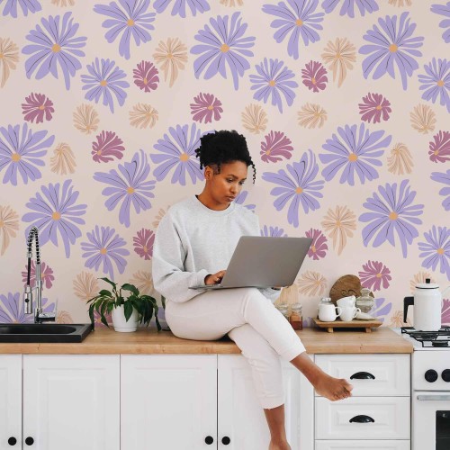 Tapeta - Latające kwiatuszki - Drobne - unoszące się na wietrze kwiatki w trzech kolorach - na jasnym tle