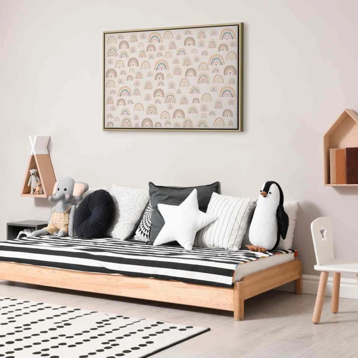 Obraz - Wiosna - pastelowe tęcze z serduszkami w deszczowy dzień