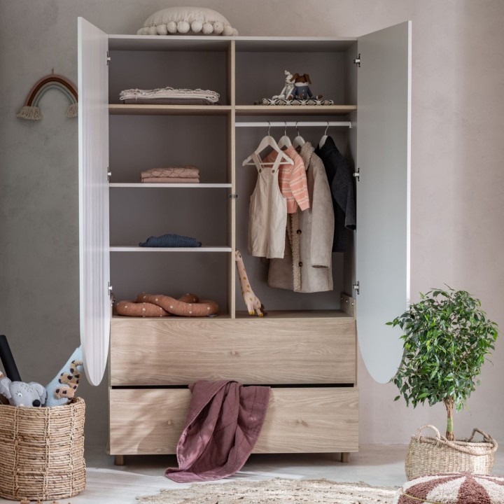 Pojemna szafa do pokoju dziecka Bloom
